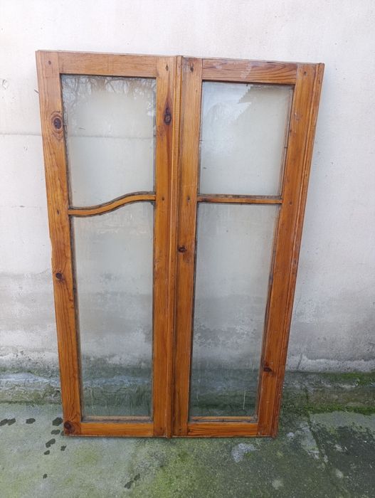 Продаются рамы двери деревянные в отличном состоянии