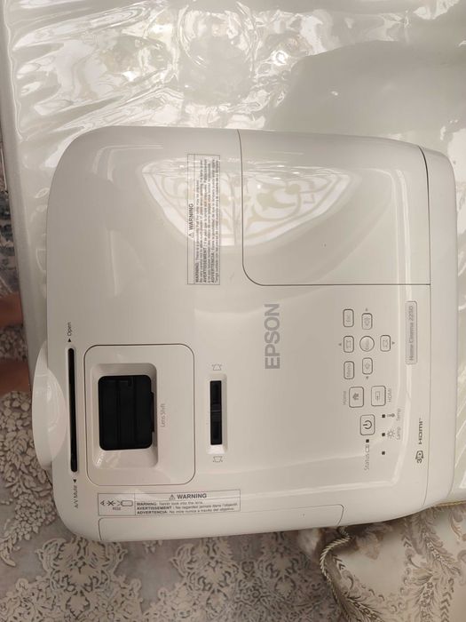 Проектор от компании Epson модель HA11A