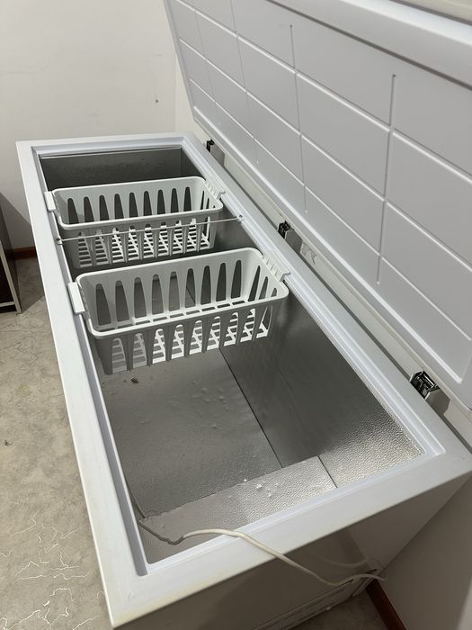 Продам морозильник и шкаф-купе