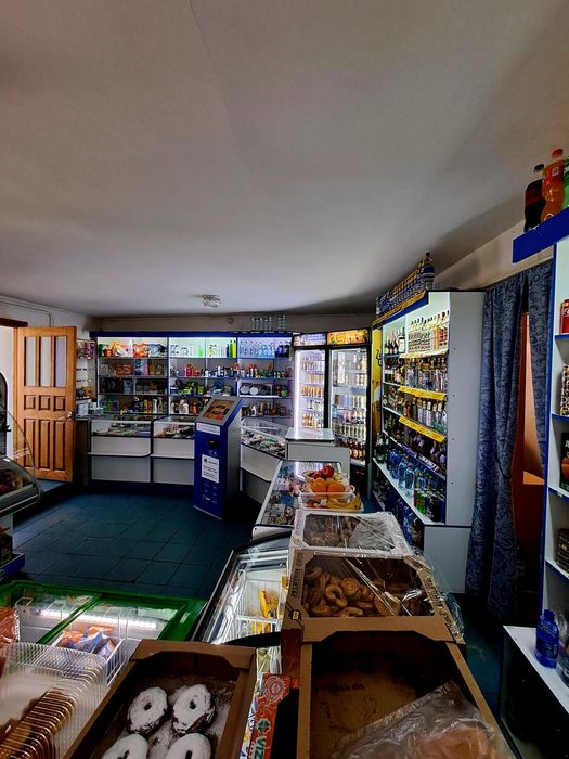 Магазин продуктовый.