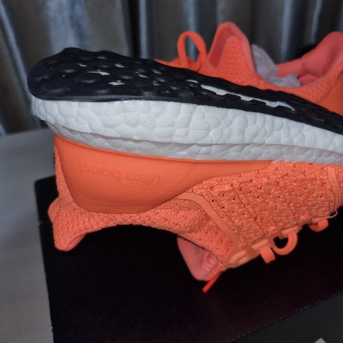 Adidas ultraboost noi la cutie mărime 38