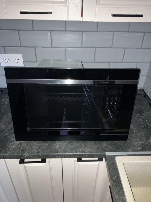 Cuptor microunde incorporabil