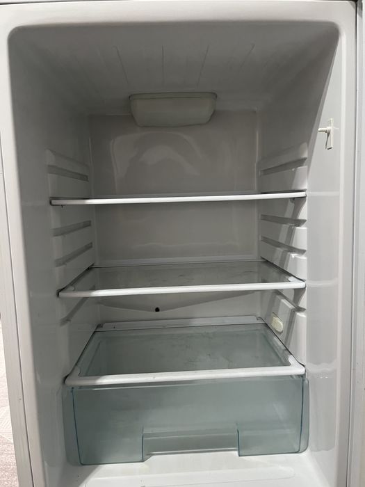 Холодильник Samsung