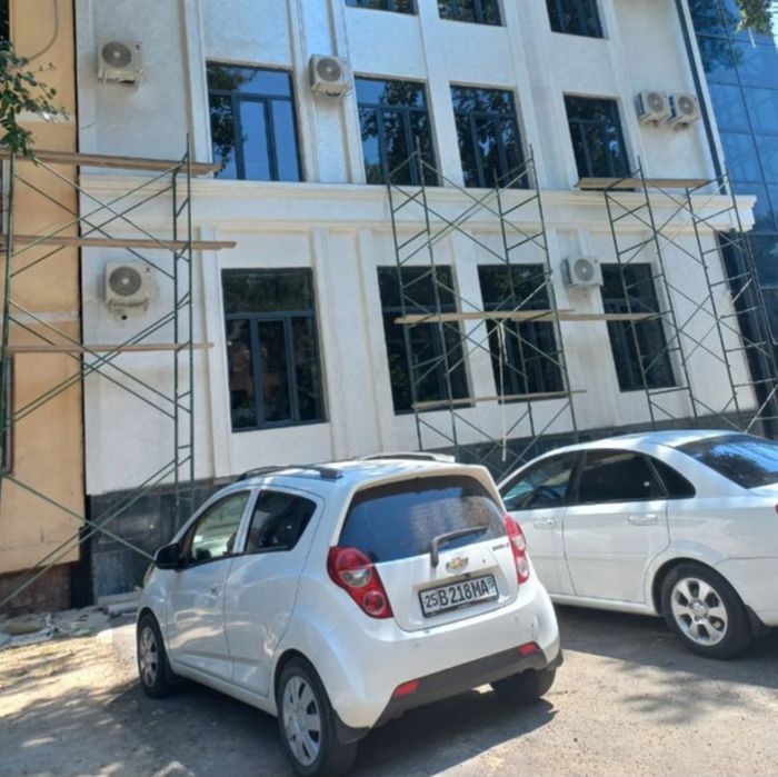 Konditsioner ustanovka / Кондиционер установка