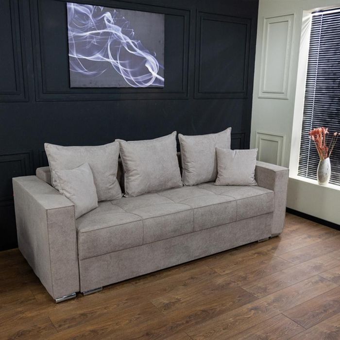 Canapea extensibila în stare bună