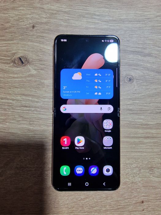 Vând Samsung Z  Flip 4 256gb