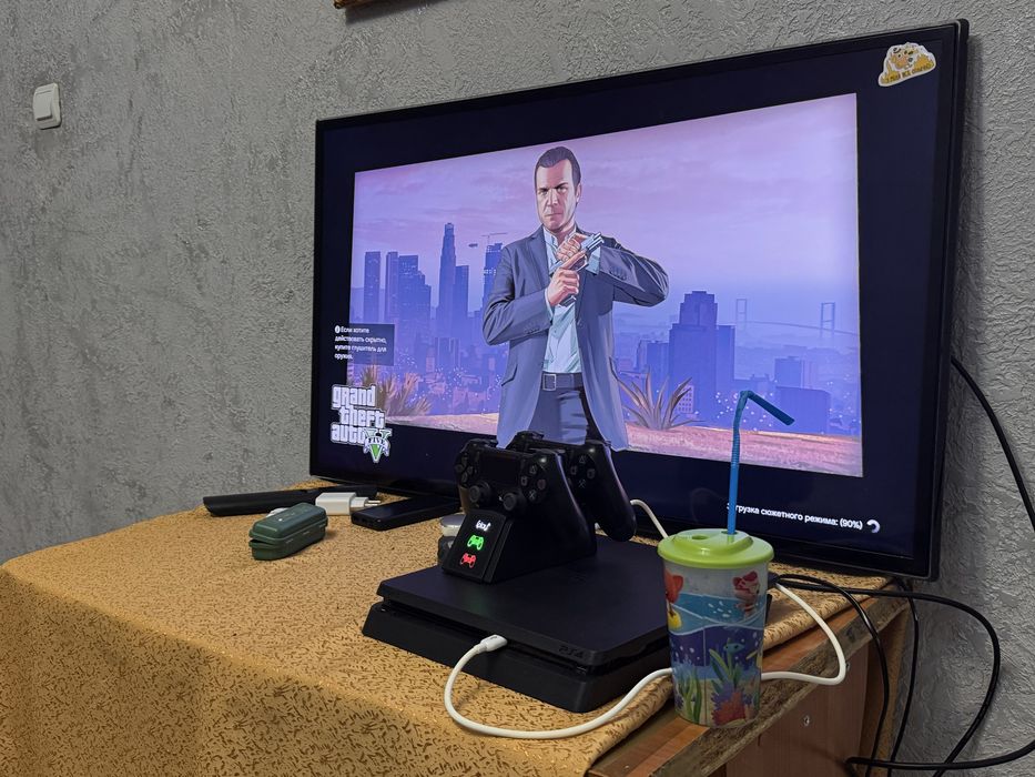 Продам playstation 4 slim 1tb