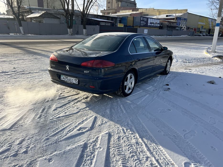 Продам пежо 607.