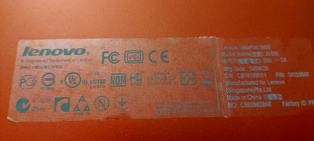 Продавам лаптоп Lenovo Ideapad 3