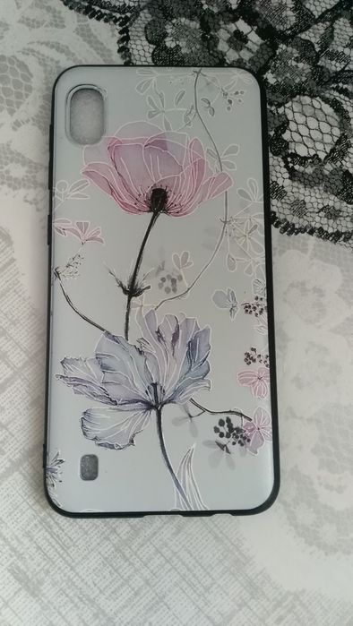 Продам чехолы на телефоны