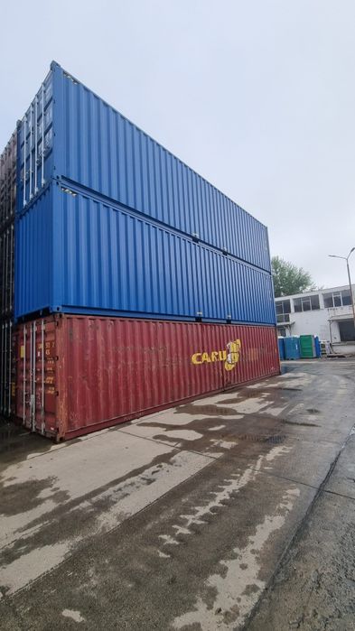 Vând containere maritime