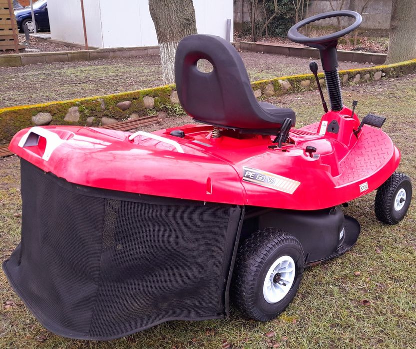 Tractoras tuns iarba Castel Garden PE 60 VD Brigs&Stratton 5,5HP  4TI