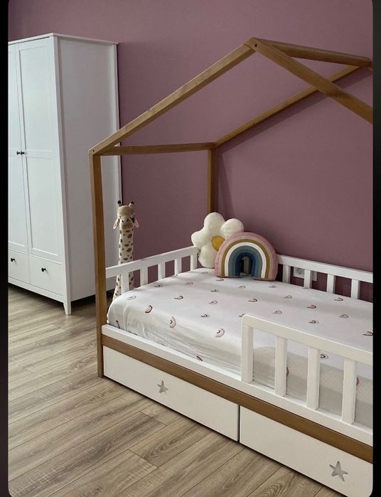 Детско легло тип къщичка монтесори