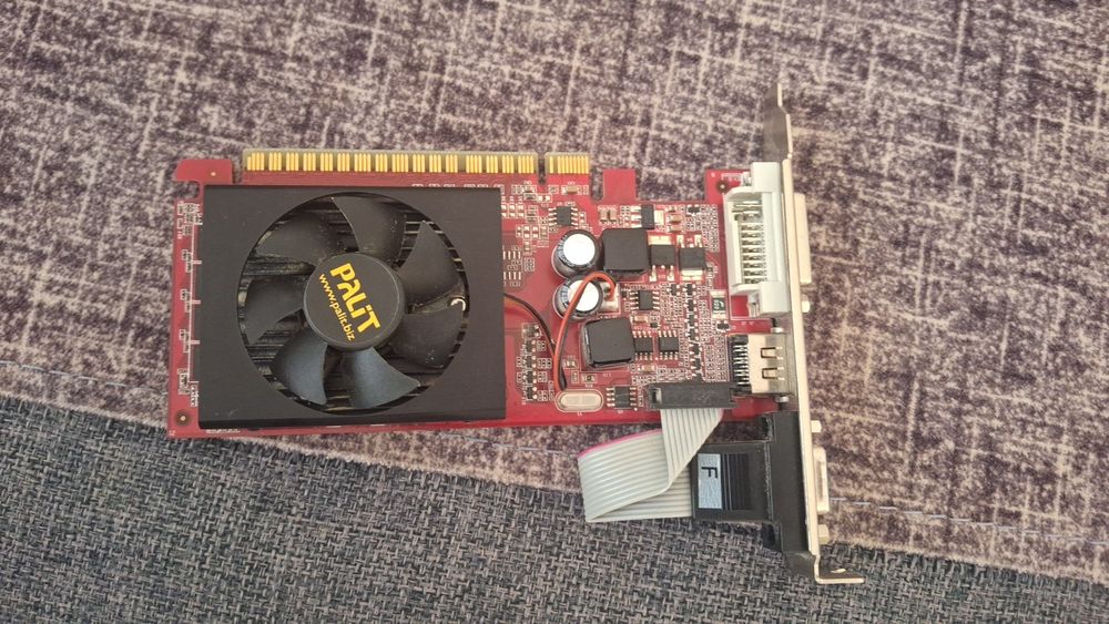 GT 520 продаетьсяя