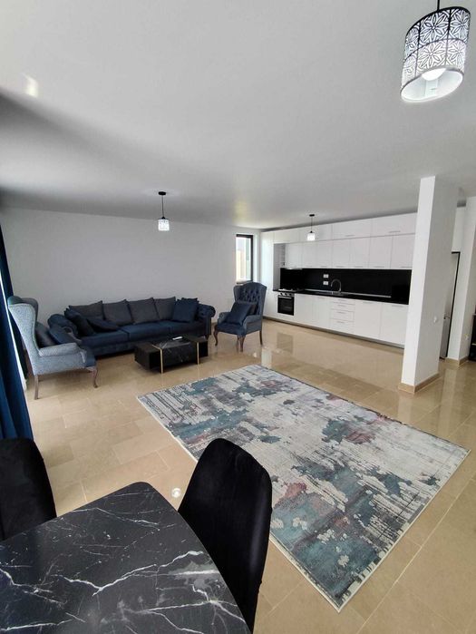 Inchiriez apartament 4 camere, faleza nord, zona Pescarie, intrare in statiunea Mamaia, Bdul Mamaia 294B