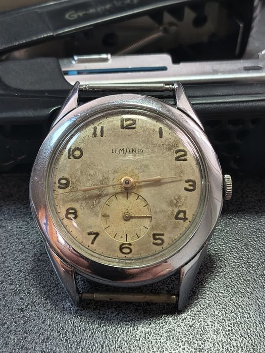 Lemania swiss made
