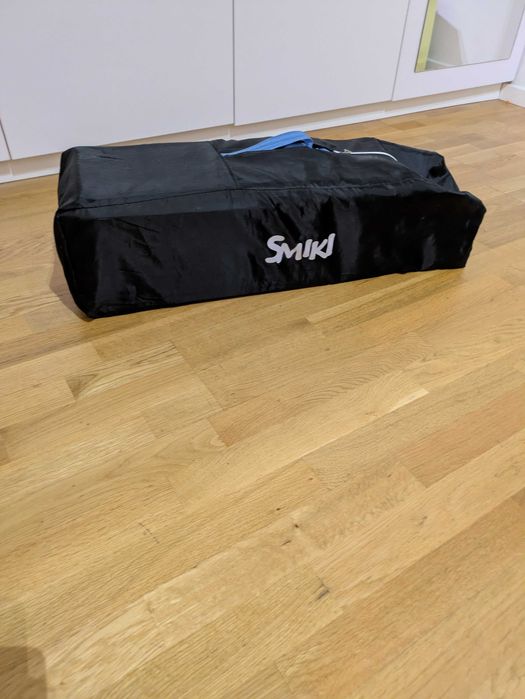 Patut de voiaj cu accesoriu pentru bebelusi