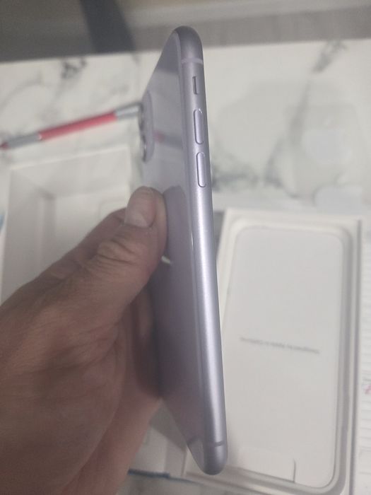 IPhone 11, 128gb в отличном состоянии