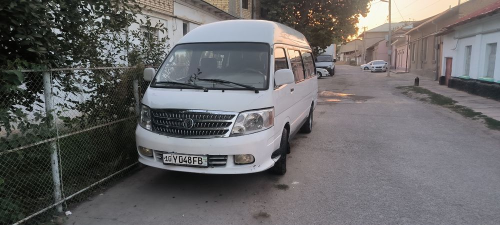 Продается автомобиль Фатон