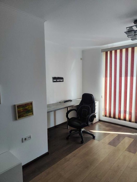 Дава се под наем Двустаен апартамент в Добрич, Свети Георги - 70 кв.м за 350 € - Снимка #4