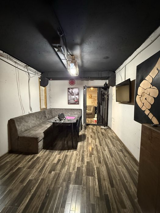 Сдаеться подвальное помещение метро ойбек 230 кв