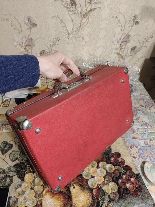 Чемодан ГДР винтажный