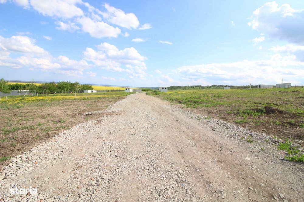 Vand 500mp teren + locuinta modulara 54 mp com.Vanatori
