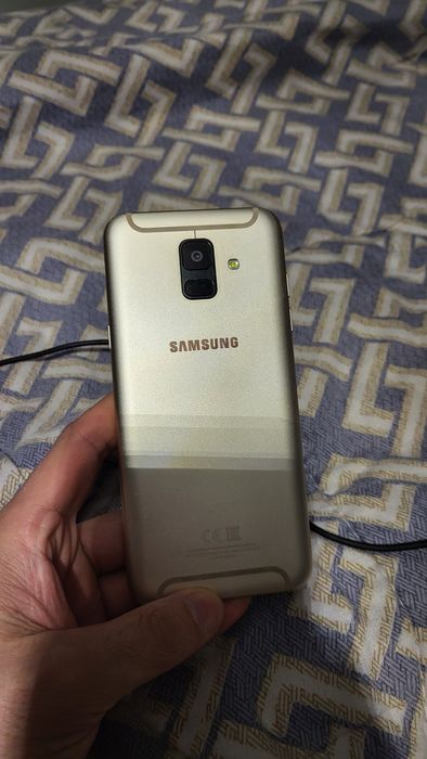 Самсунг а6 на 32гб