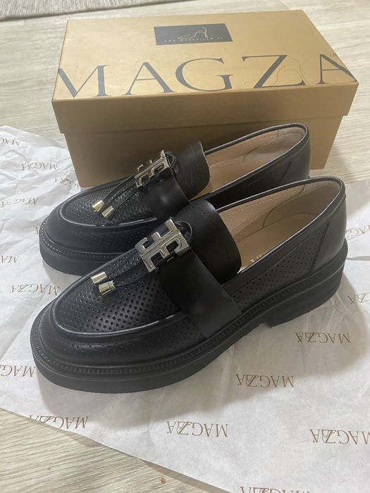 Лоферы новые черные