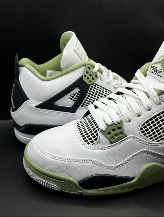 Jordan 4 Seafoam