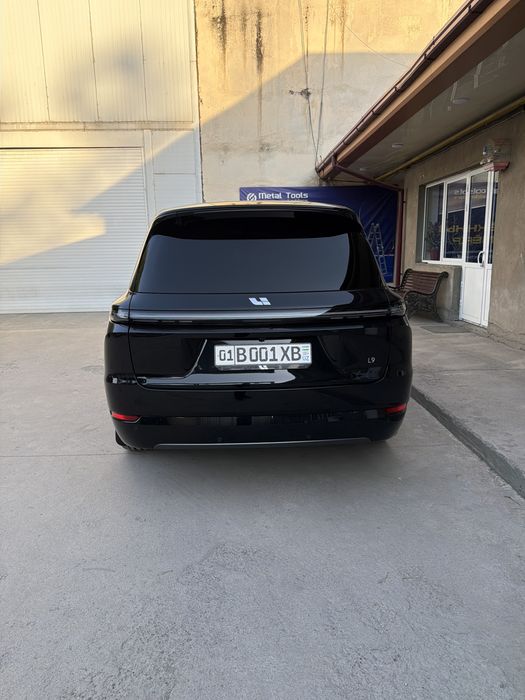 Li 9 Ultra 2025 Dorestayling