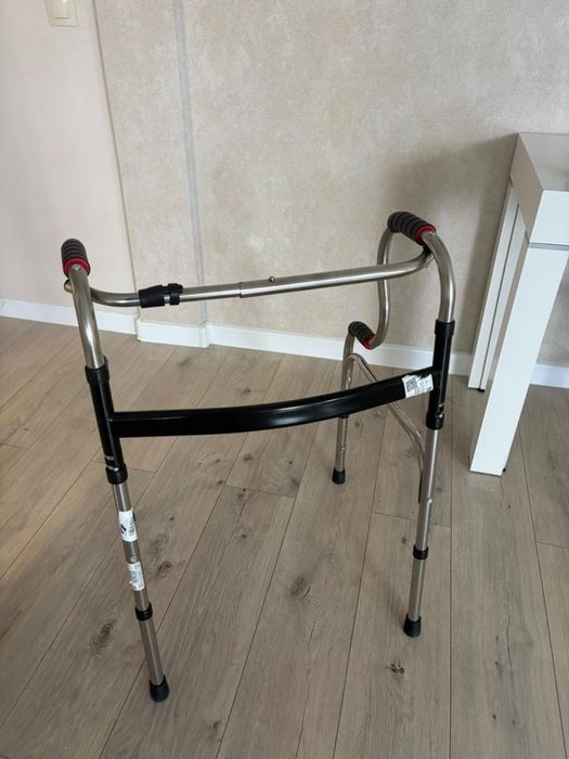 Продам ходунки для взрослых