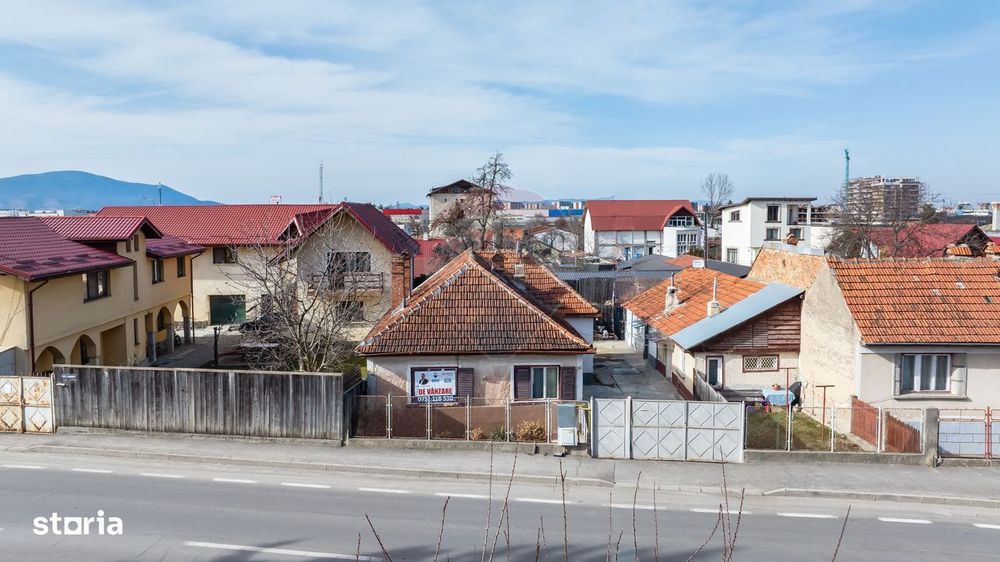 Casă cu două corpuri+teren 230 mp De Vanzare, Strada Carierei, Brașov