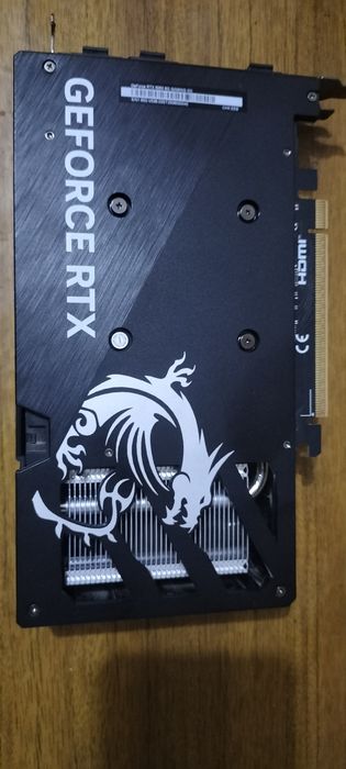 Продаю RTX 5050 в идеале