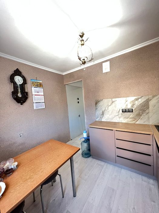 Продам трех ком. Квартиру