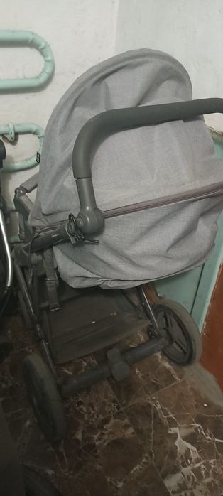 Продам детскую коляску
