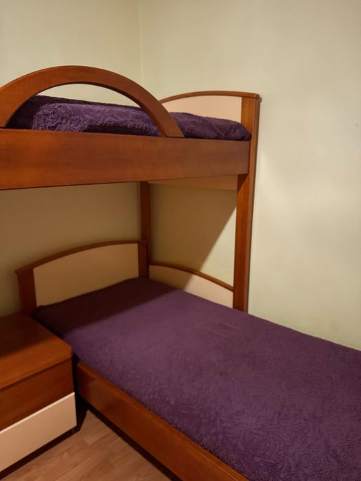 Двуетажно легло МДФ+нощно шкафче МДФ+стълби с място за съхранение МДФ