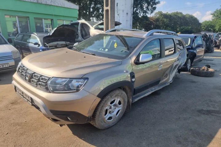 bara fata capota grila armatura far stanga dreapta trager calandru bare longitudinale turbina alternator compresor ac electromotor Dacia Duster 2 2020, motor 1.5 dci 116cp k9k.874 dezmembrez