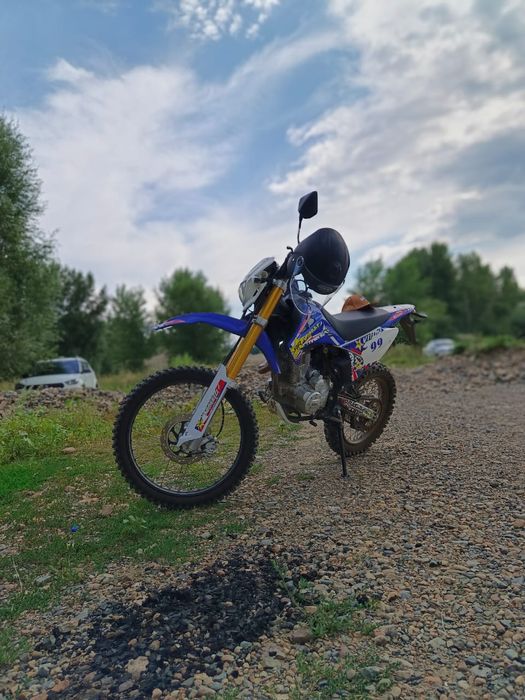 Мотоцикл эндуро 250