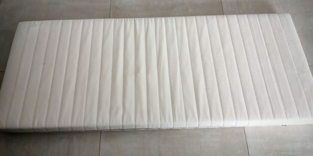 Saltea 200 X 80 X 12