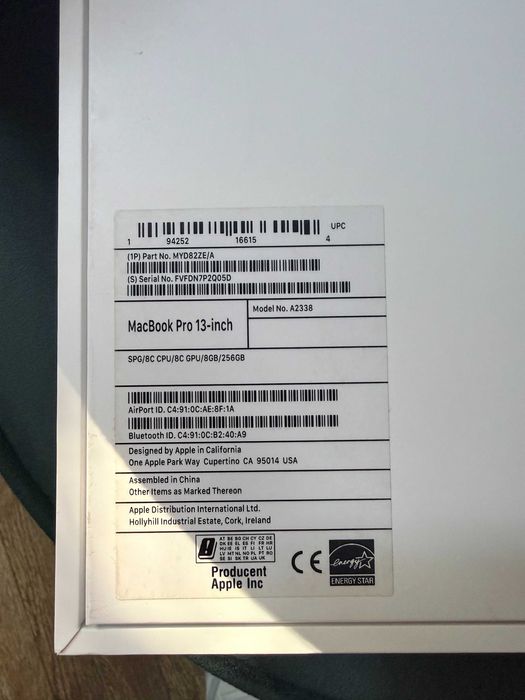 Apple MacBook Pro 13” M1 2020 / 8GB / 256GB / Space Gray / Impecabil / Full Box