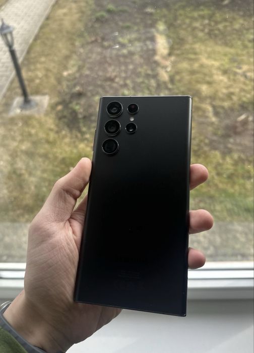 Samsung S22 ULTRA cu 95% Bateria