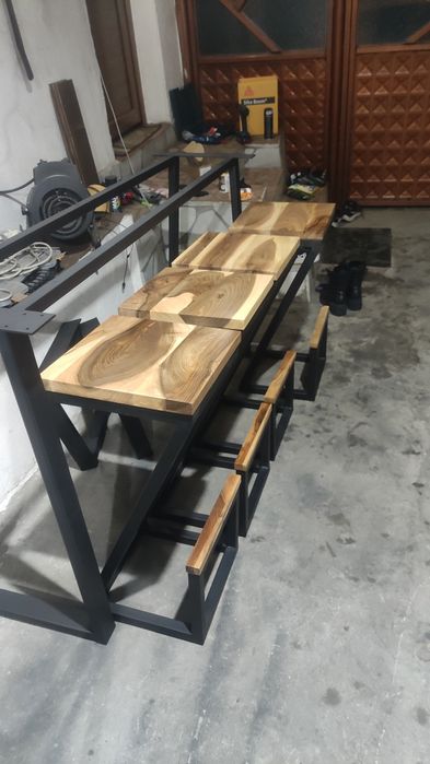 Бар столове от масив и желязо