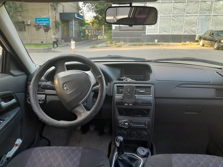 Продаю автомобиль ВАЗ Лада Приора Prıora универсал