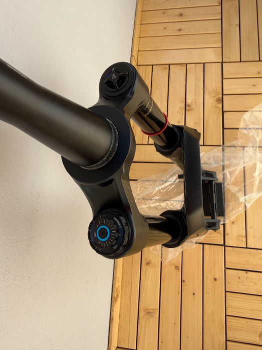 Rock Shox ZEB select + debonair charge 3 RC2 noua