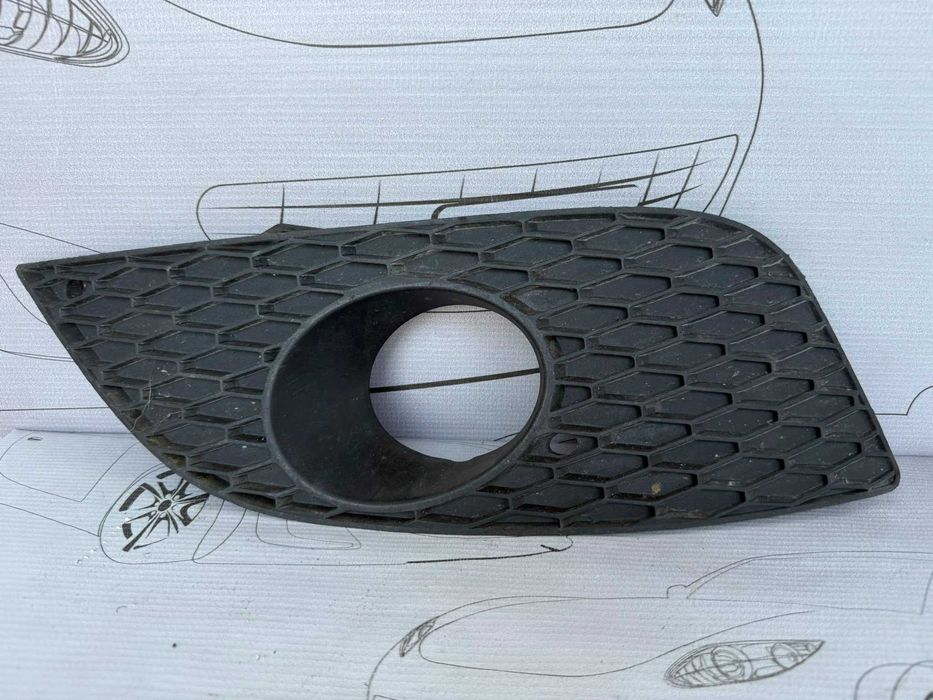 Grila Proiector Dreapta Fata Seat Leon 2 Facelift Cod OEM 1P0853666E (5C2)