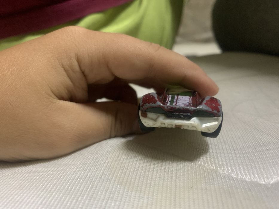 Машинка Hot Wheels 2017 г. Норм состояние
