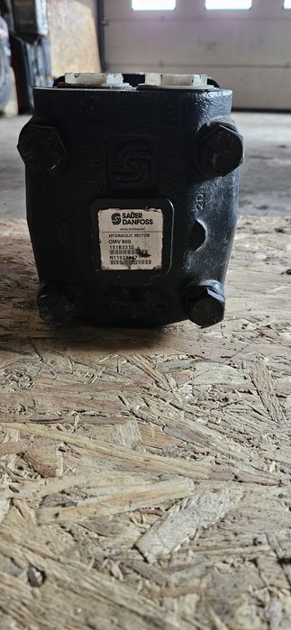 Pompe hidraulice și diverse piese jcb caterpillar pt excavator