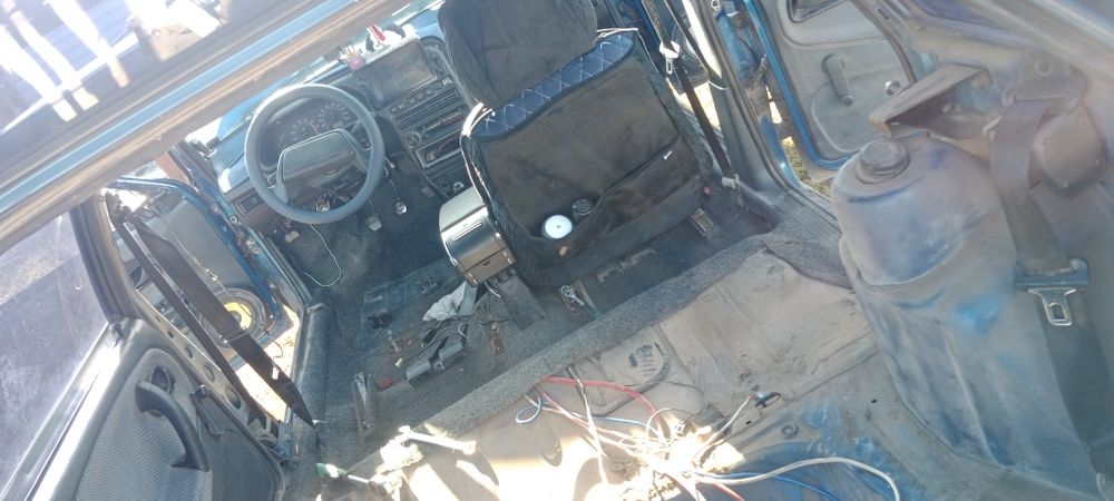 Продам машину  за шумнлина 750к