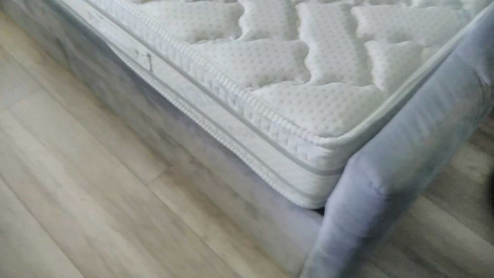 Диван-легло с чисто нов матрак